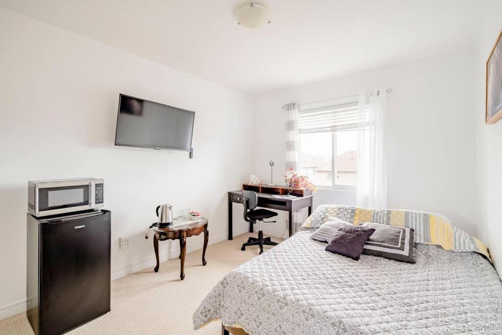 Nimo Homestay Guelph Buitenkant foto